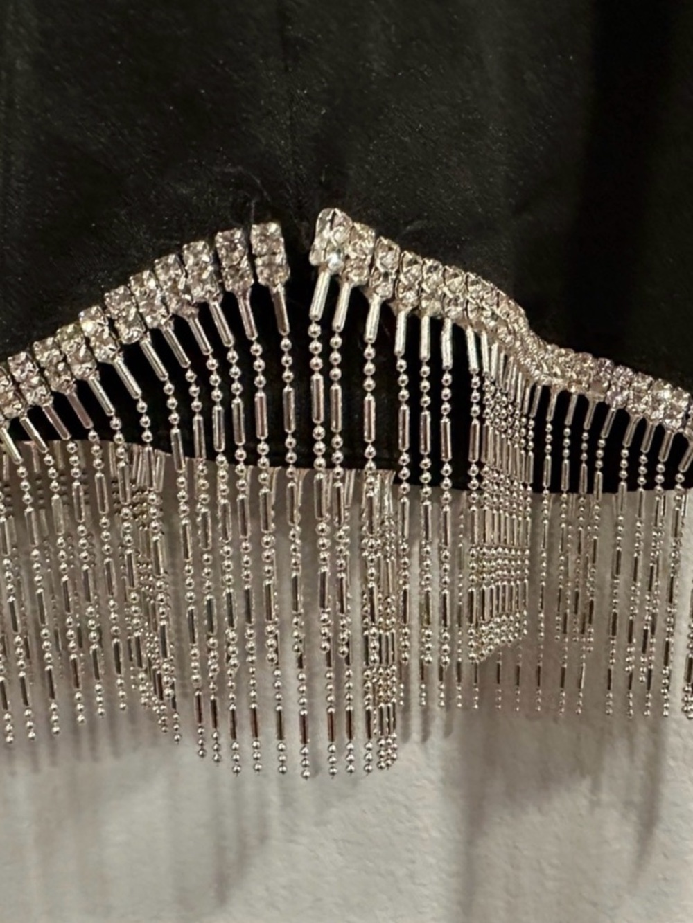 Mac Duggal 26679 Black Long
Sleeved Asymmetrical Beaded
Hem Fringe Mini NWT 2 - Picture 6 of 6